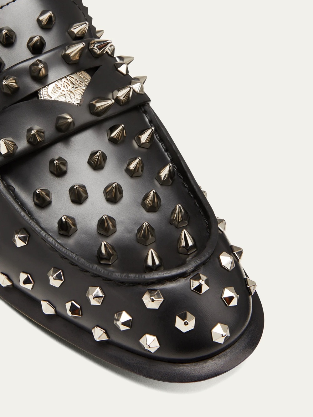Alexander McQueen Black Leather Spike-Embellished Loafers EU41 (US8) - Picture 5 of 15